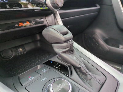 2025 Toyota RAV4 Hybrid XLE AWD (Natl)