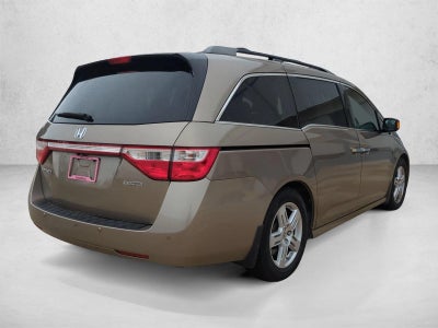 2013 Honda Odyssey Touring with DVD Rear Entertainment System and Navigation