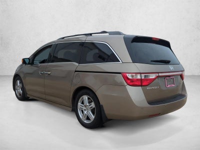 2013 Honda Odyssey Touring with DVD Rear Entertainment System and Navigation