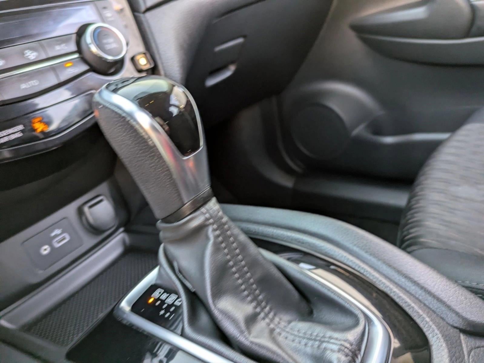 2018 Nissan Rogue AWD SV