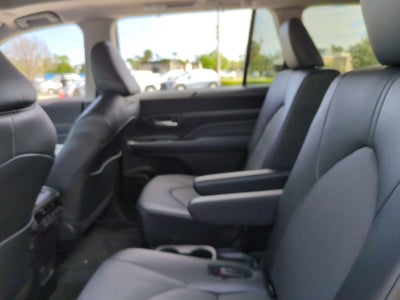 2024 Toyota Grand Highlander XLE FWD (Natl)