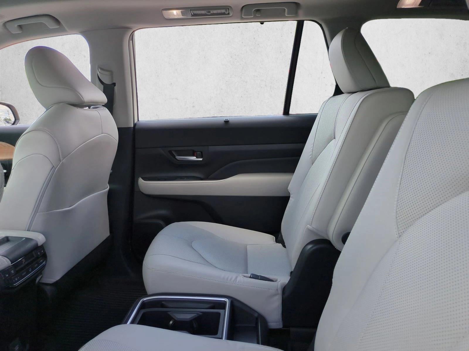 2024 Toyota Grand Highlander Platinum AWD (Natl)