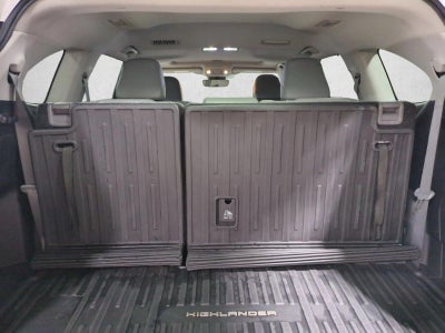 2021 Toyota Highlander XLE FWD (Natl)
