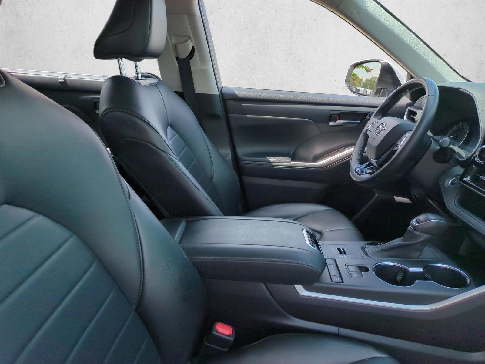 2021 Toyota Highlander XLE FWD (Natl)