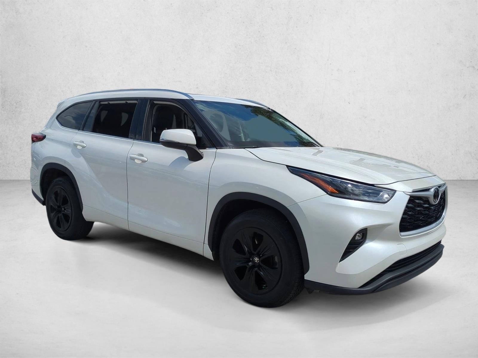 2021 Toyota Highlander XLE FWD (Natl)