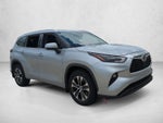 2022 Toyota Highlander XLE AWD (Natl)