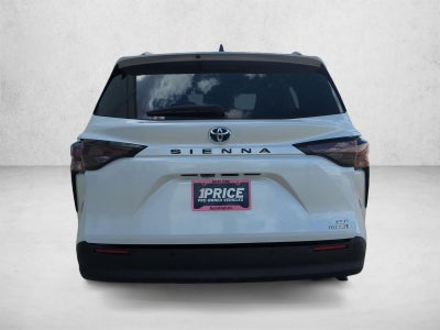 2024 Toyota Sienna XLE FWD 8-Passenger (Natl)