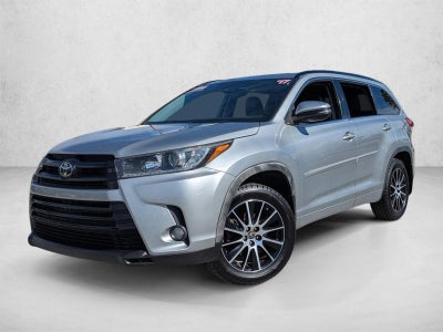 2017 Toyota Highlander SE V6 AWD (Natl)