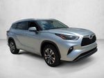 2023 Toyota Highlander Hybrid XLE FWD (Natl)