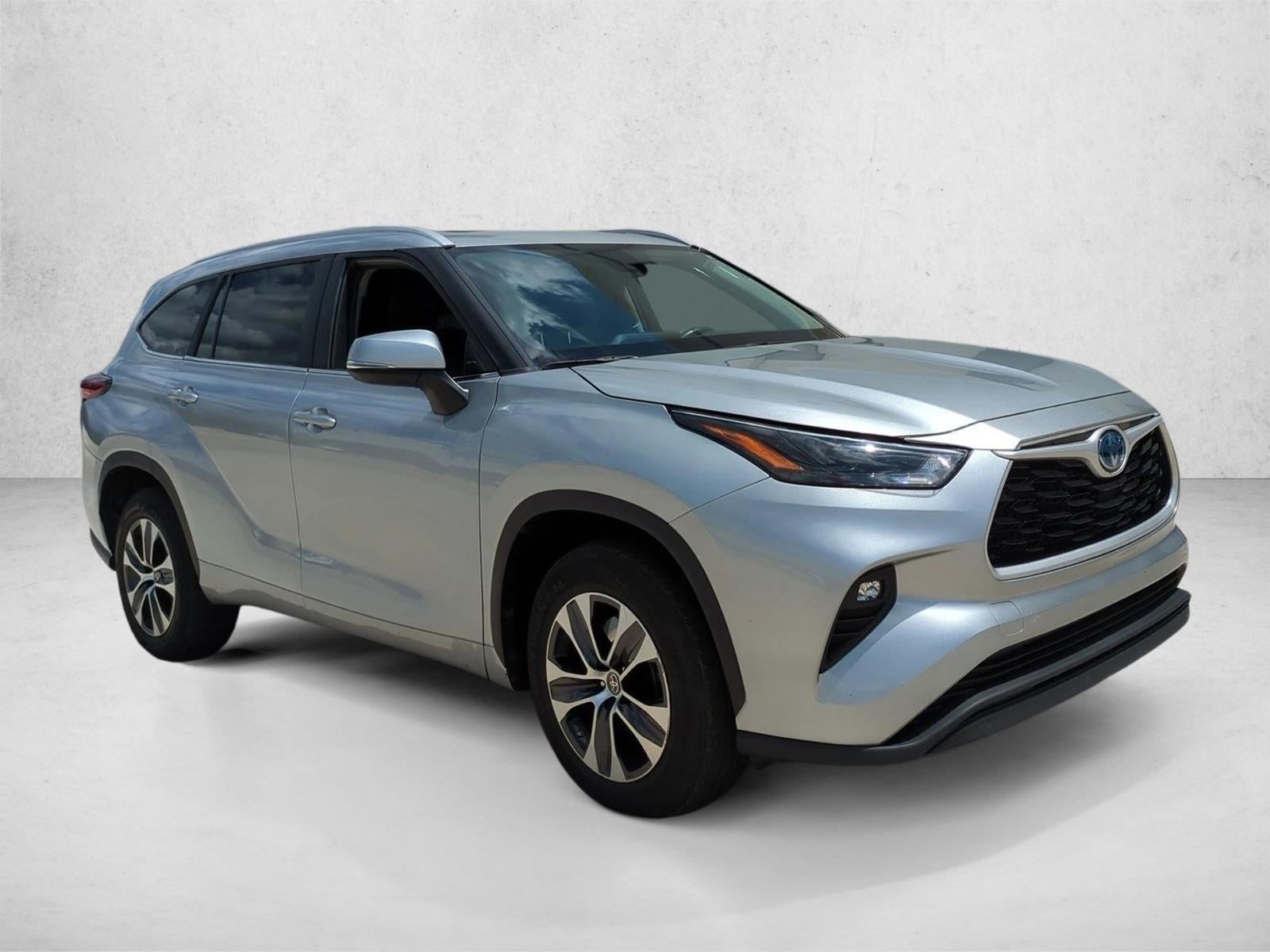 2023 Toyota Highlander Hybrid XLE FWD (Natl)