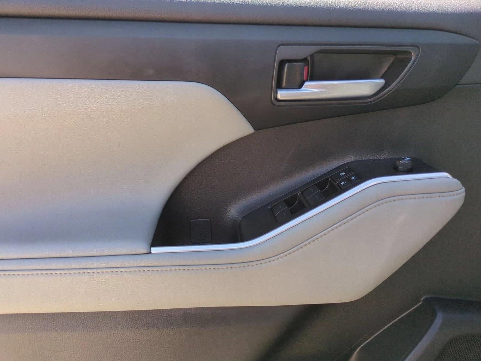 2024 Toyota Highlander XLE FWD (Natl)