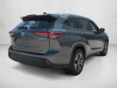 2024 Toyota Highlander XLE FWD (Natl)