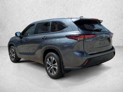 2024 Toyota Highlander XLE FWD (Natl)