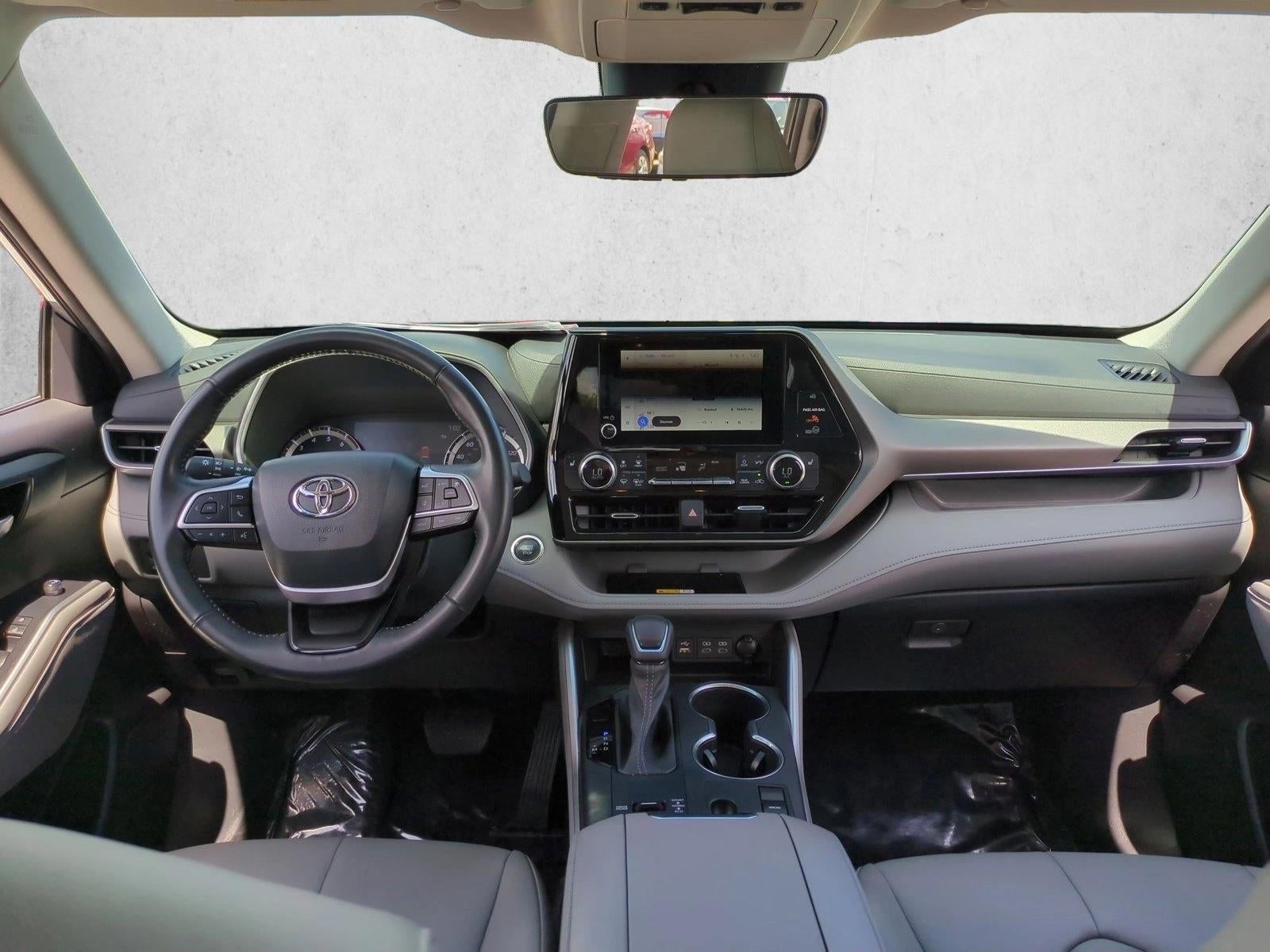 2023 Toyota Highlander XLE FWD (Natl)