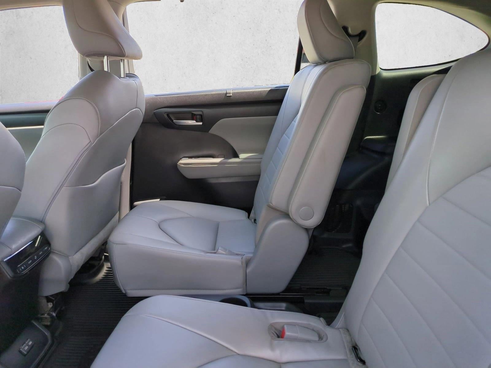 2023 Toyota Highlander XLE FWD (Natl)