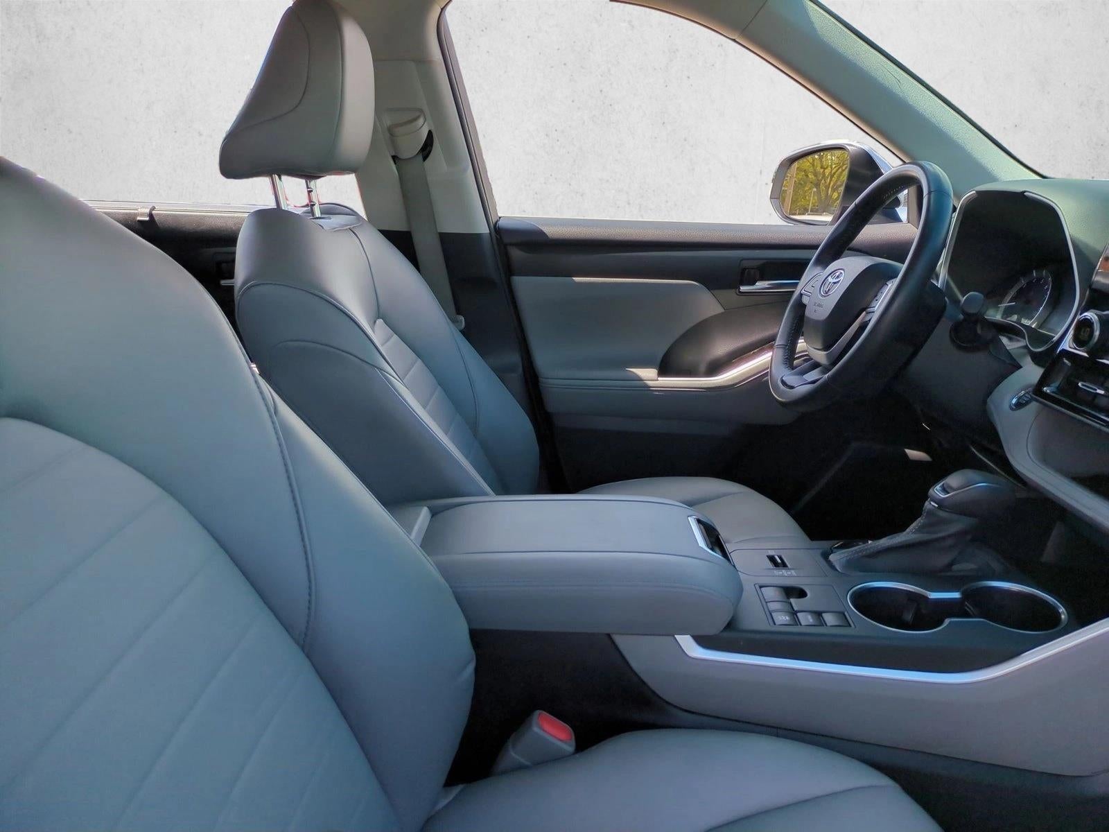 2023 Toyota Highlander XLE FWD (Natl)