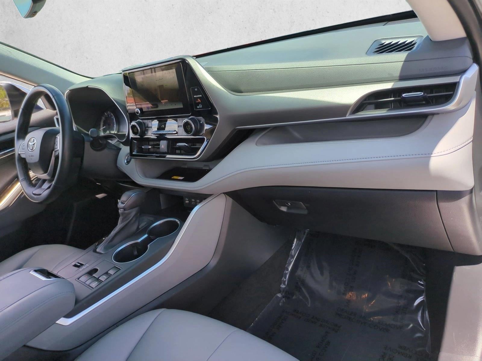 2023 Toyota Highlander XLE FWD (Natl)