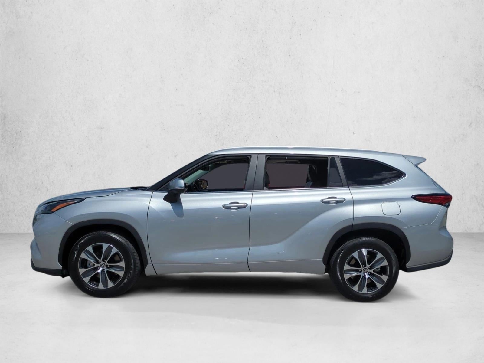 2023 Toyota Highlander XLE FWD (Natl)