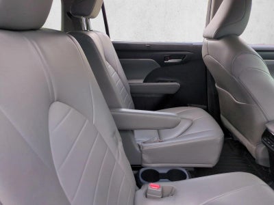 2023 Toyota Highlander XLE FWD (Natl)