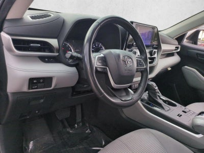 2023 Toyota Highlander LE FWD (GS)