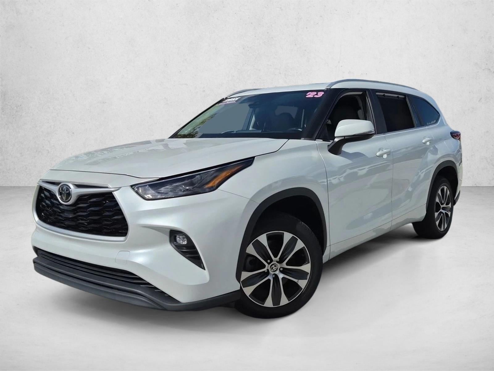 2023 Toyota Highlander XLE FWD (Natl)