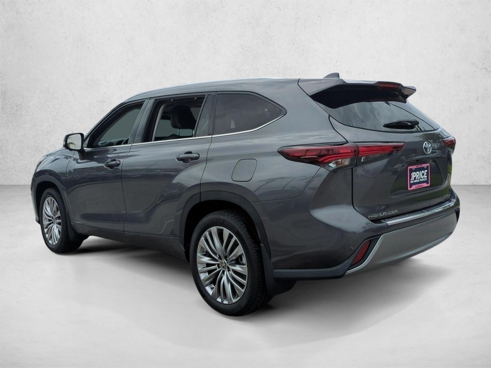 2024 Toyota Highlander Platinum FWD (Natl)