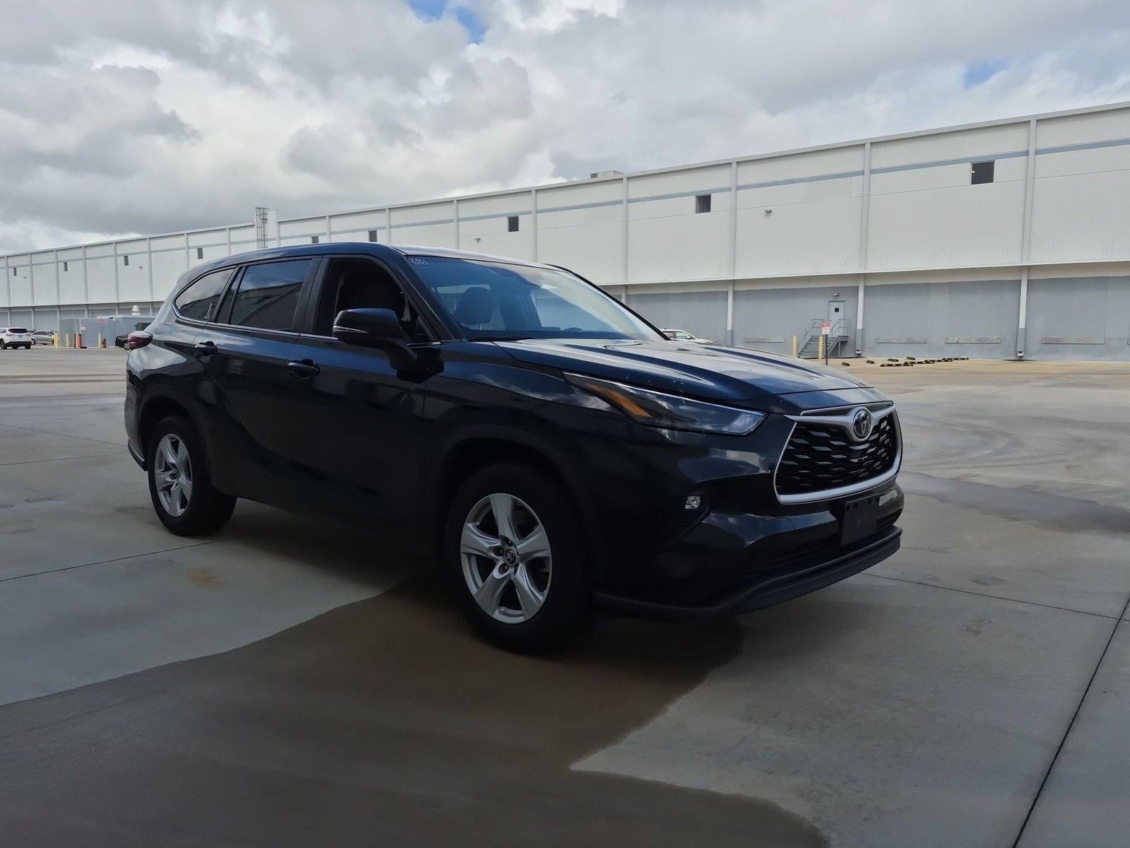 2024 Toyota Highlander LE FWD (GS)