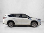 2024 Toyota Highlander Platinum FWD (Natl)
