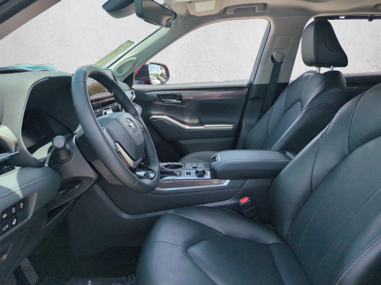 2025 Toyota Highlander Limited AWD (Natl)