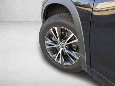 2016 Toyota Highlander FWD 4dr V6 XLE (Natl)