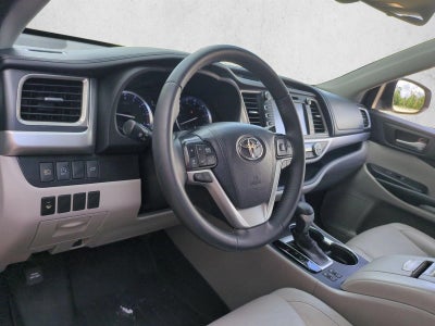 2019 Toyota Highlander XLE V6 FWD (Natl)
