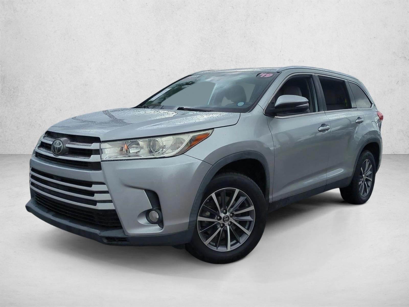 2019 Toyota Highlander XLE V6 FWD (Natl)