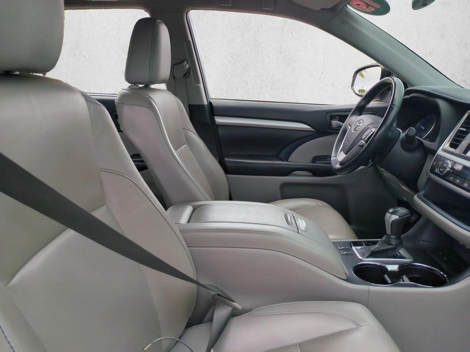 2019 Toyota Highlander XLE V6 FWD (Natl)