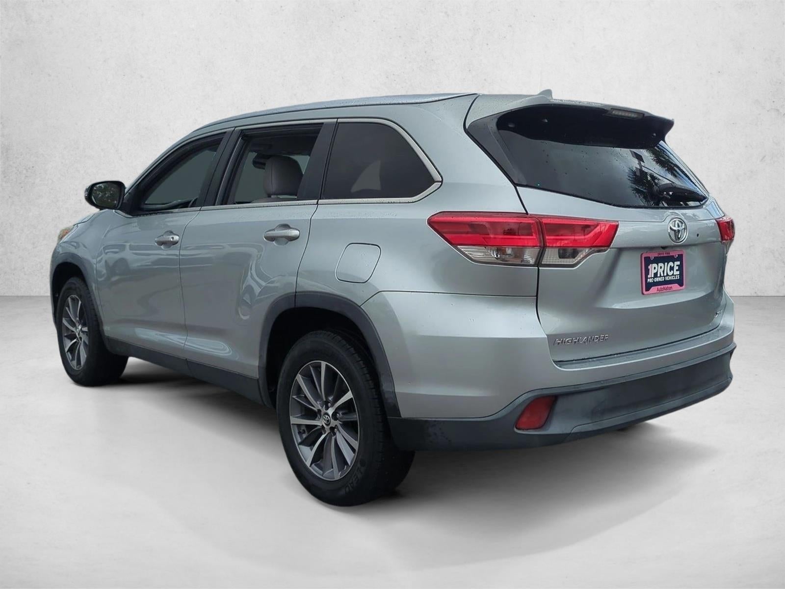 2019 Toyota Highlander XLE V6 FWD (Natl)