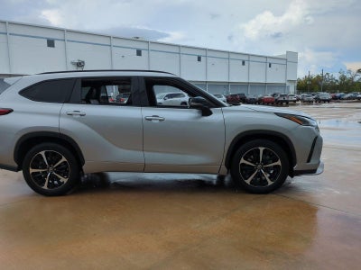 2022 Toyota Highlander XSE FWD (Natl)