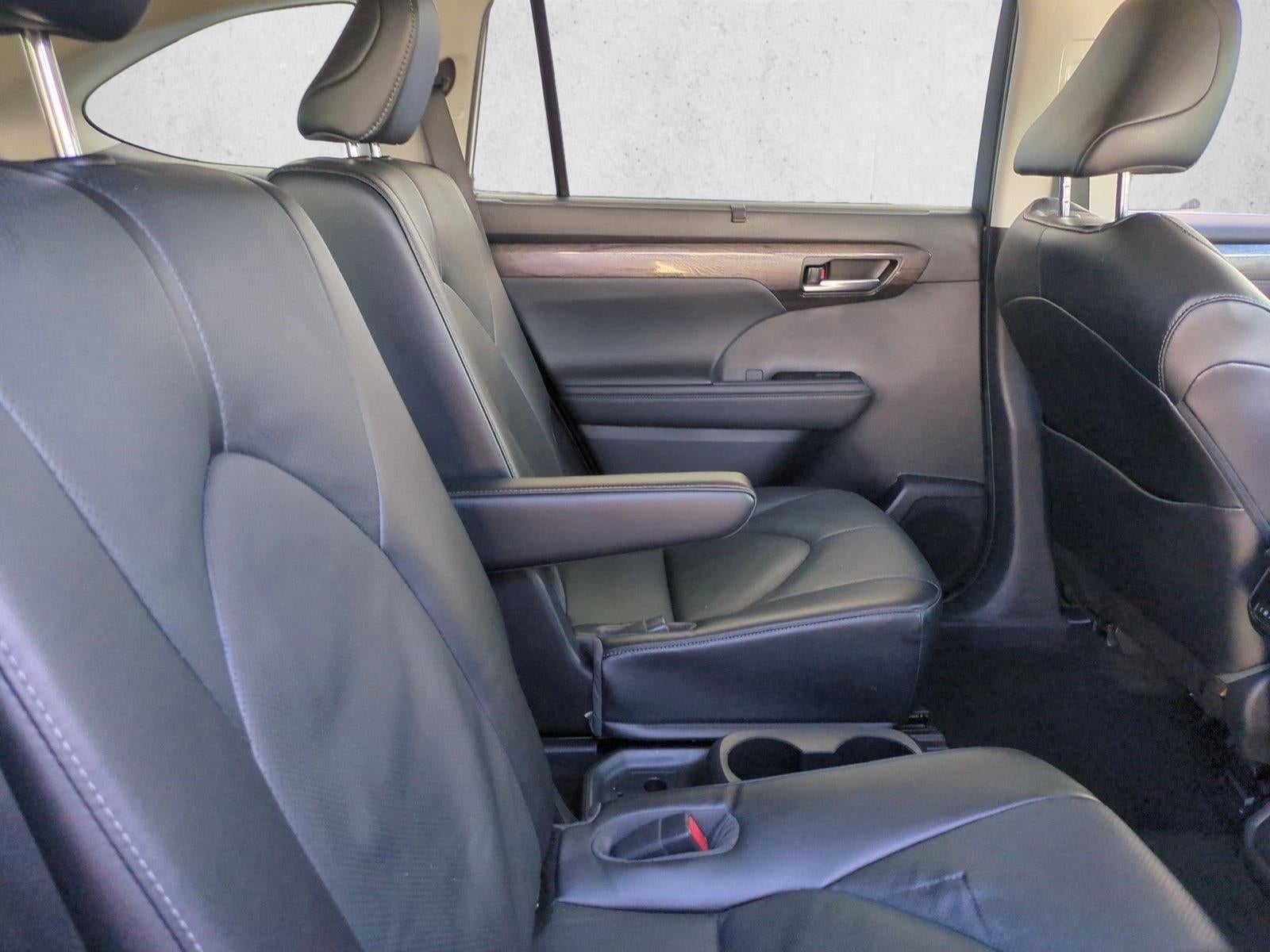 2023 Toyota Highlander Hybrid Limited AWD (Natl)