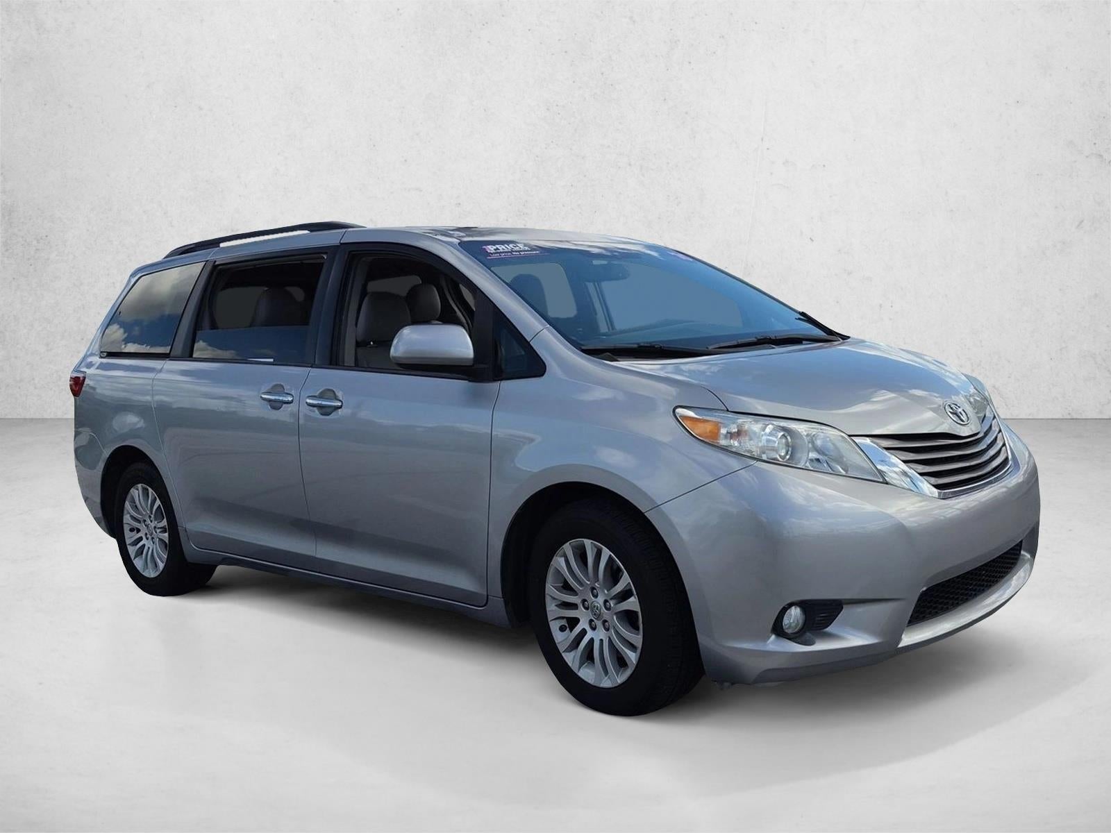 2016 Toyota Sienna 5dr 8-Pass Van XLE FWD (Natl)