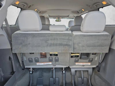 2016 Toyota Sienna 5dr 8-Pass Van XLE FWD (Natl)