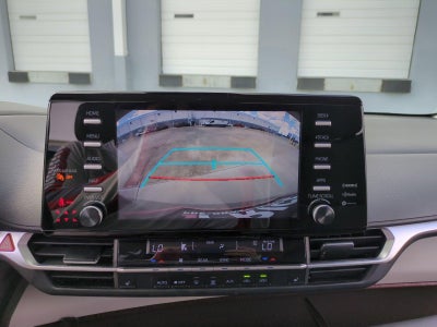 2024 Toyota Sienna XLE FWD 8-Passenger (Natl)