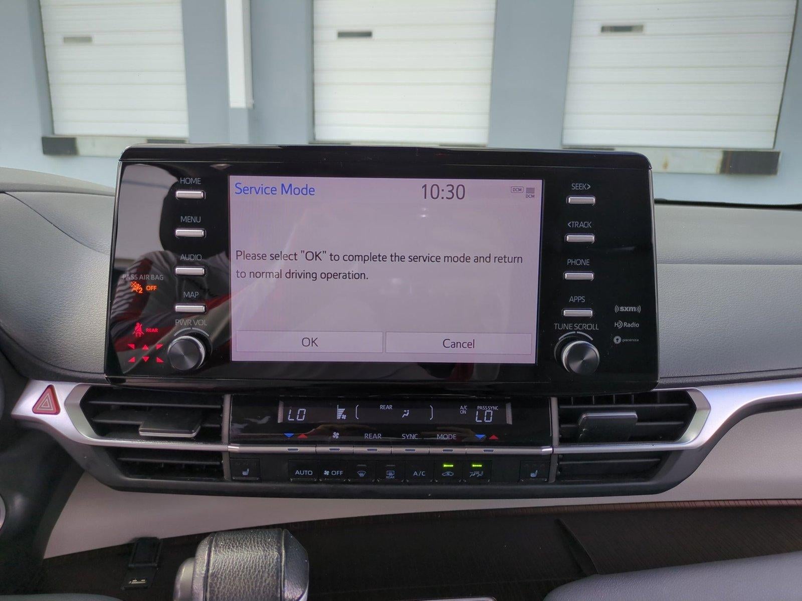 2024 Toyota Sienna XLE FWD 8-Passenger (Natl)