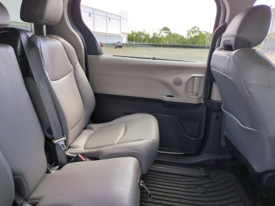 2024 Toyota Sienna XLE FWD 8-Passenger (Natl)