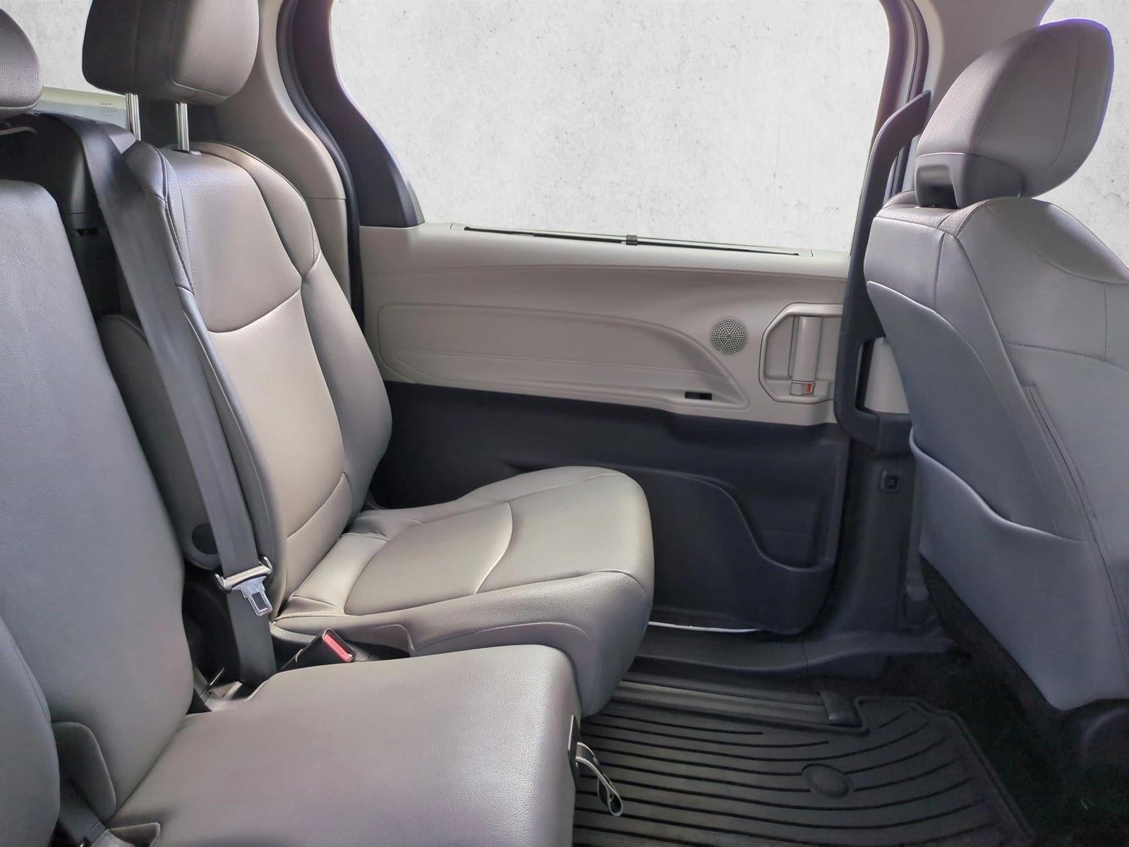2024 Toyota Sienna XLE FWD 8-Passenger (Natl)