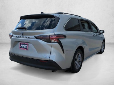 2024 Toyota Sienna XLE FWD 8-Passenger (Natl)