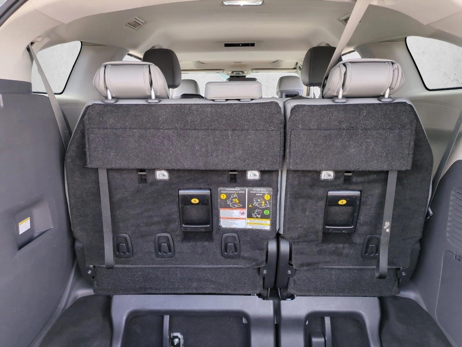 2024 Toyota Sienna XLE FWD 8-Passenger (Natl)