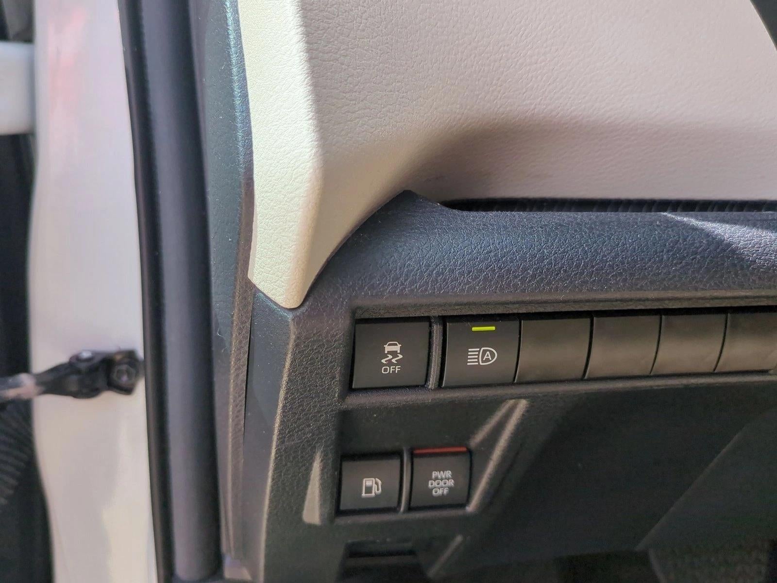 2024 Toyota Sienna XLE FWD 8-Passenger (Natl)