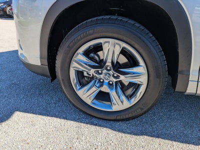 2017 Toyota Highlander Limited Platinum V6 FWD (Natl)