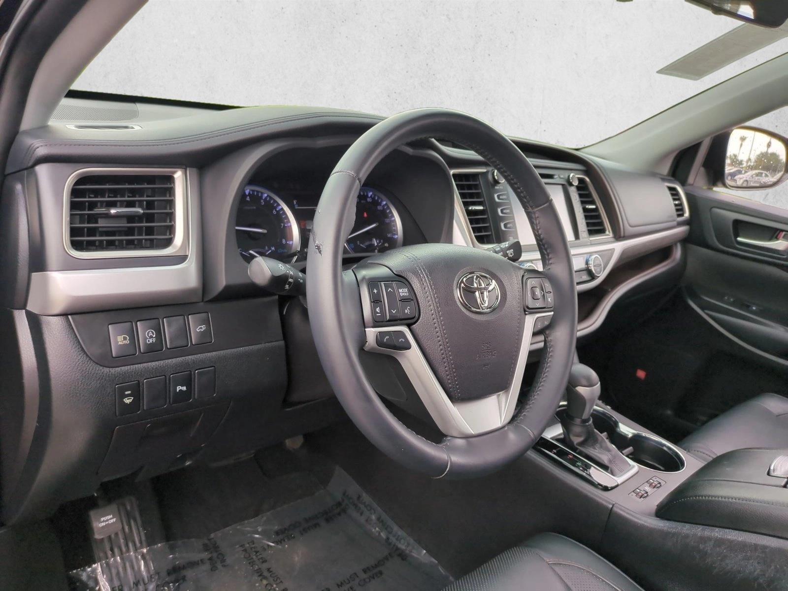 2019 Toyota Highlander Limited V6 FWD (GS)