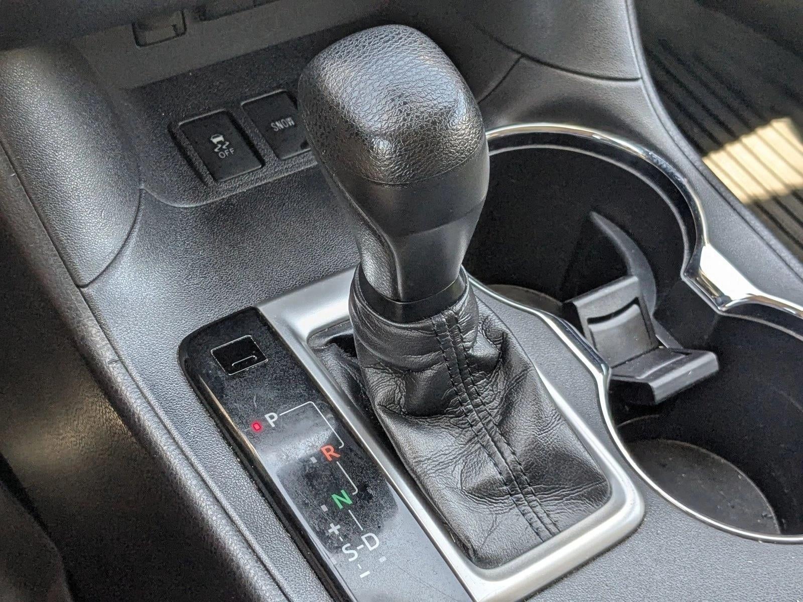 2018 Toyota Highlander LE I4 FWD (Natl)