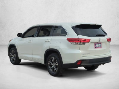 2018 Toyota Highlander LE I4 FWD (Natl)