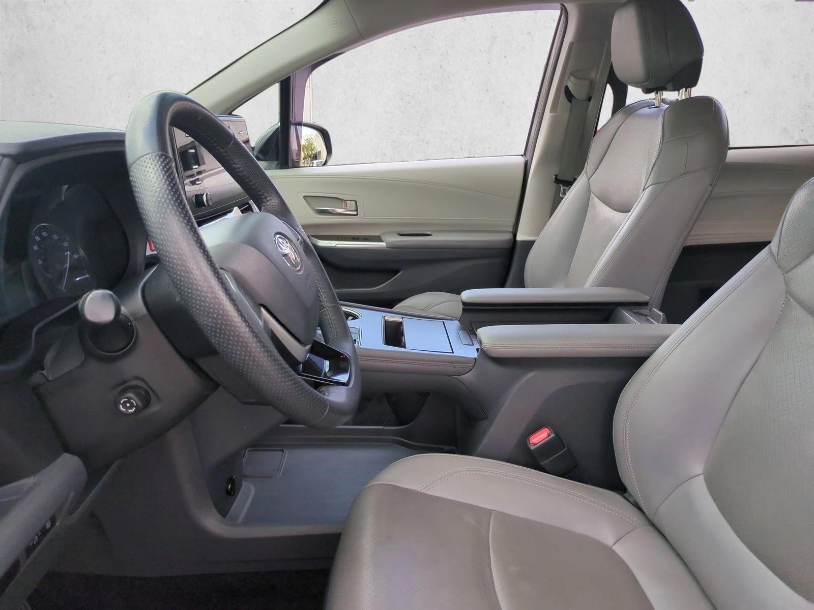 2021 Toyota Sienna Limited FWD 7-Passenger (GS)